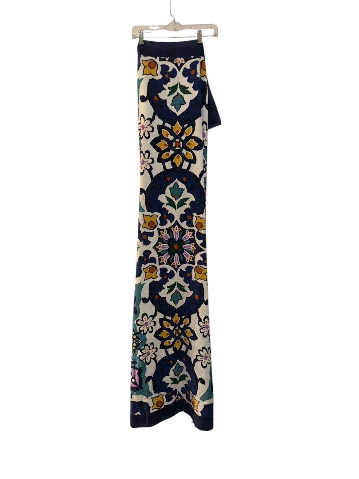 Vera Bradley Oversized Beach Towel Lisbon Medallion Cool