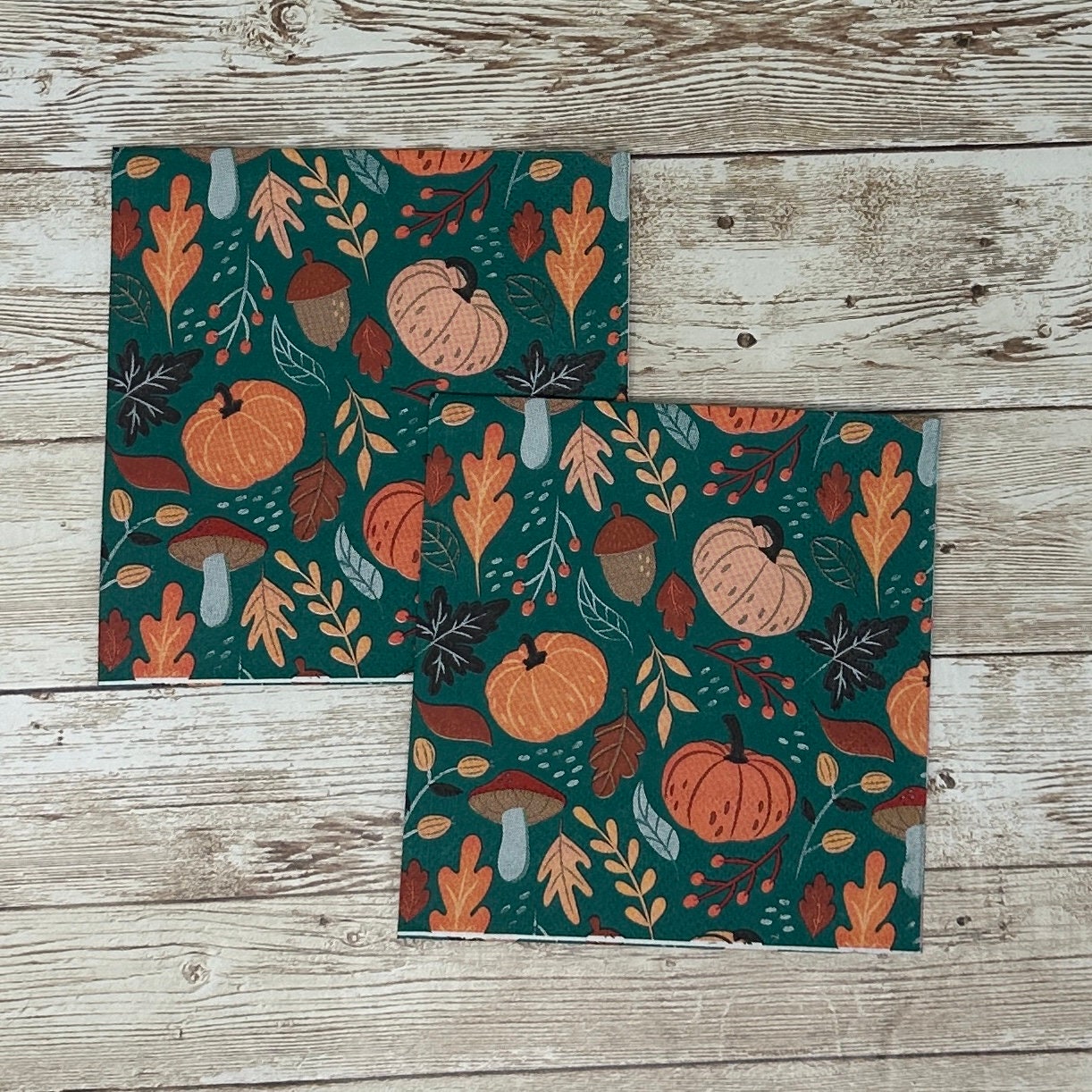 Servilletas con hojas, bayas, bellotas, calabazas, otoño, decoupage, papel de cóctel, naranja, verde y marrón