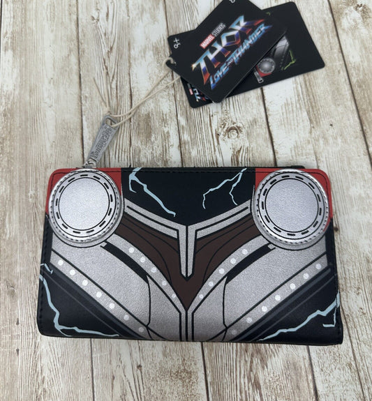 Cartera con solapa Love &amp; Thunder de Marvel Thor de Loungefly: brilla en la oscuridad (NUEVA)