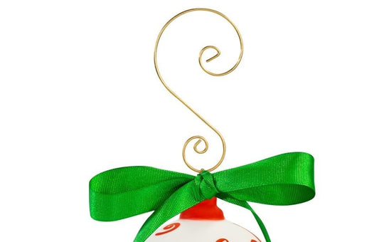 Adorno de bola de cerámica Deck The Halls pintado a mano en rojo y verde