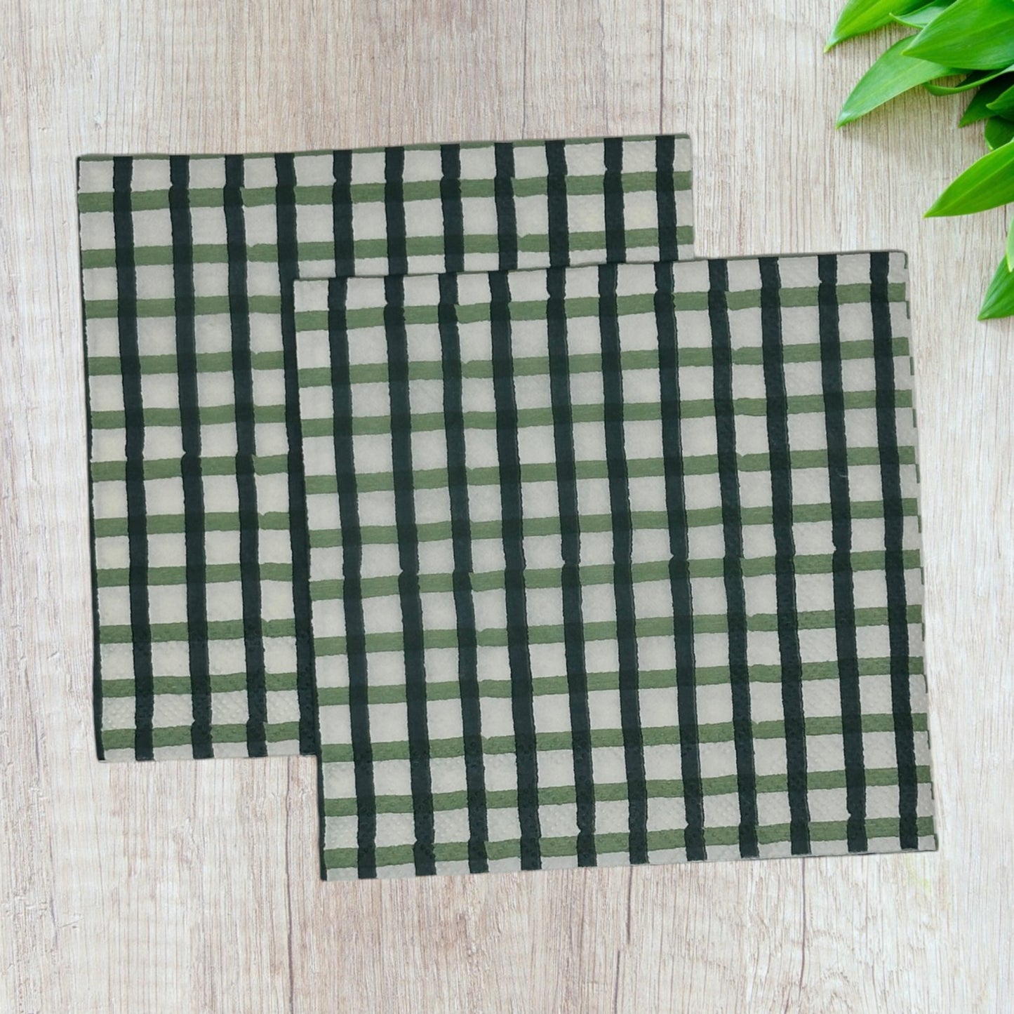 Decoupage Napkins Green White Christmas Plaid Light Dark Holiday Crafts