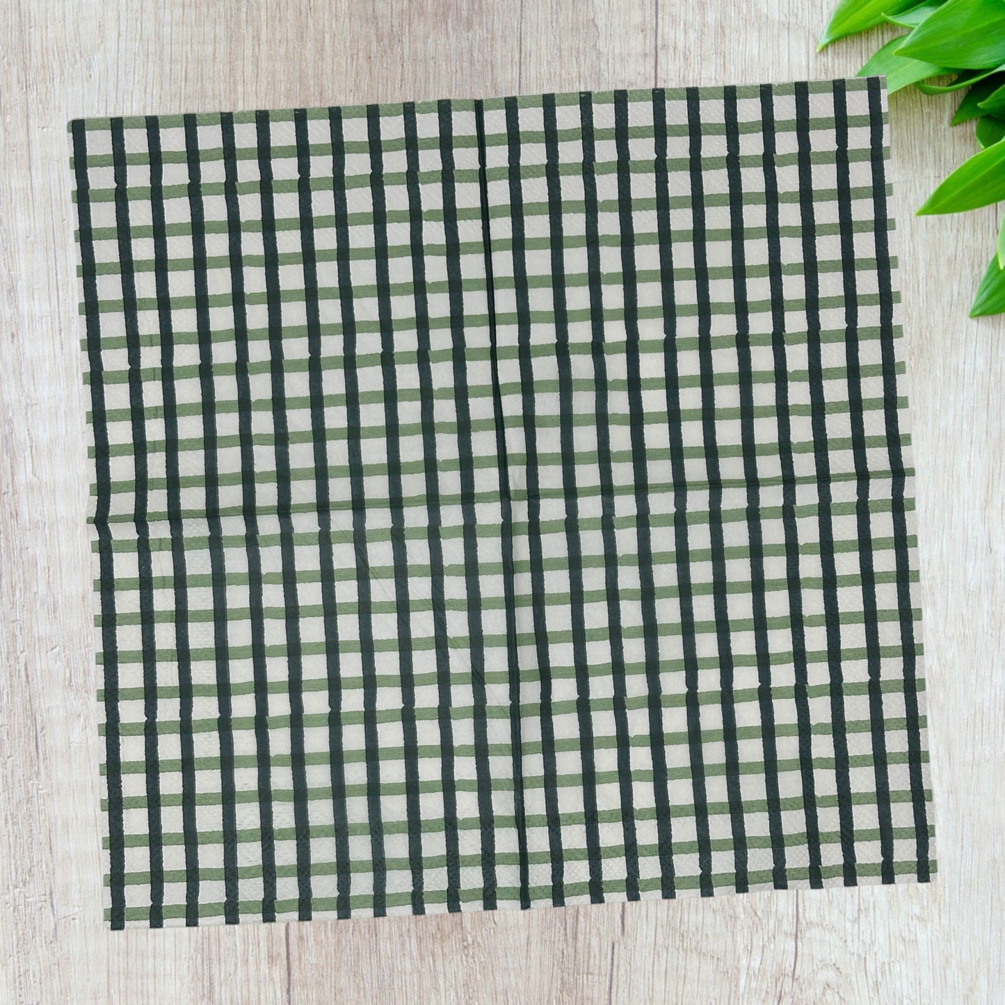 Decoupage Napkins Green White Christmas Plaid Light Dark Holiday Crafts